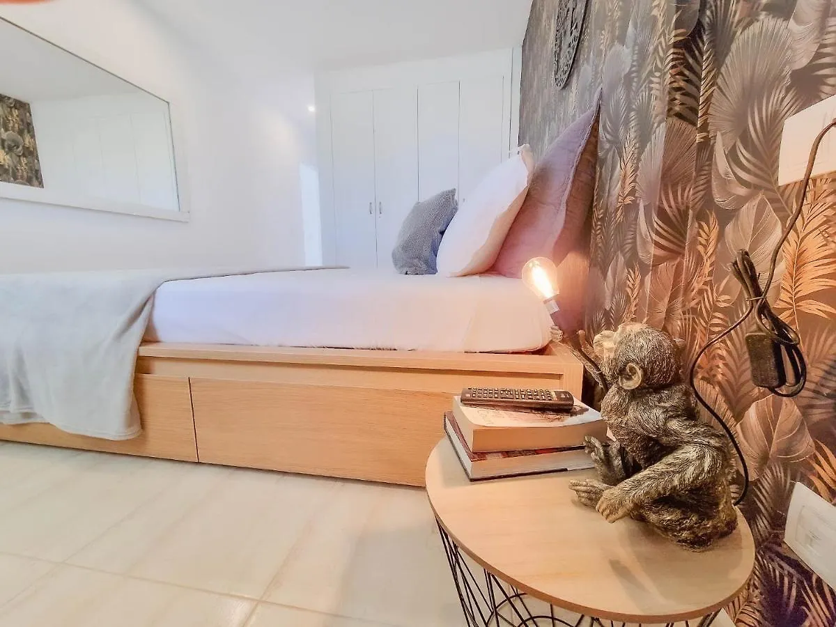 Sea Point Holiday House San Miguel de Abona 0*,  Španělsko