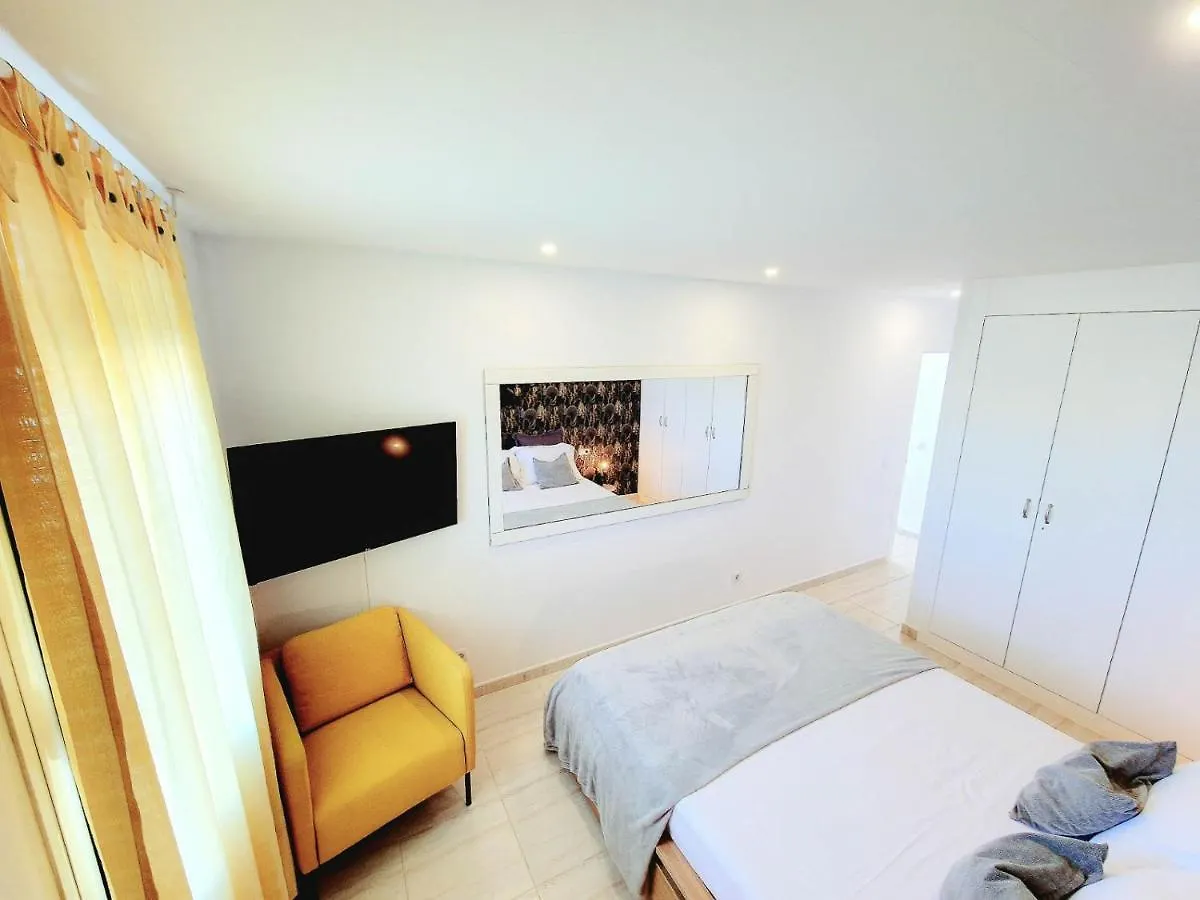 Sea Point Holiday House San Miguel de Abona 0*,  Spain