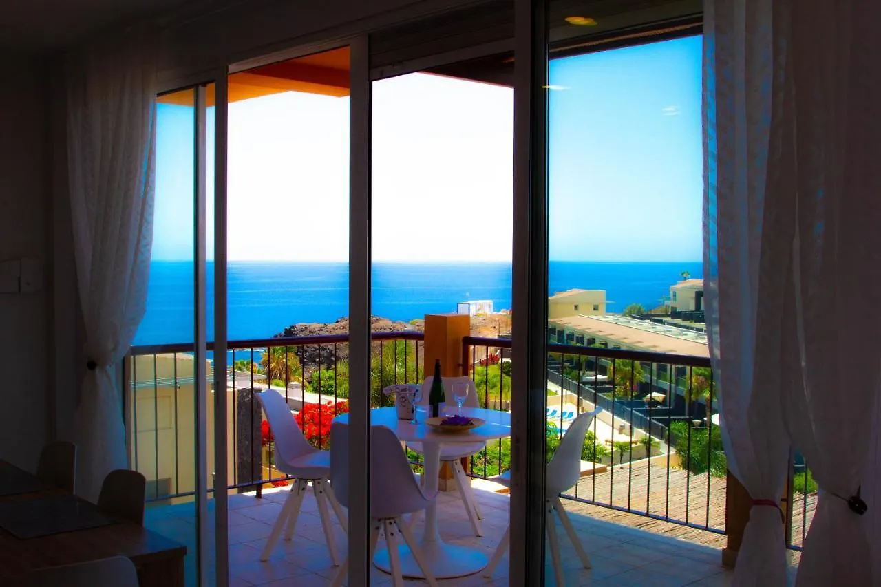 Sea Point Holiday House San Miguel de Abona 0*,  Spain